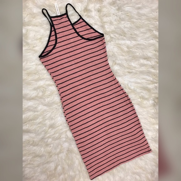 Pink and Black striped dress - Picture 3 of 6
